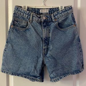 ZARA vintage blue denim mom short high waisted size 8